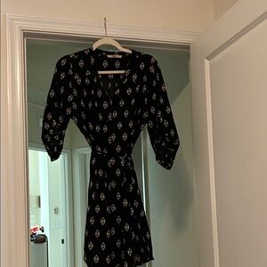 41 Hawthorn Black and White Patterned Long Sleeve Dress